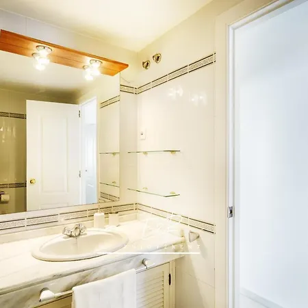 Apartment Enjoy2rent Fantastic Apartment, Lunamar *