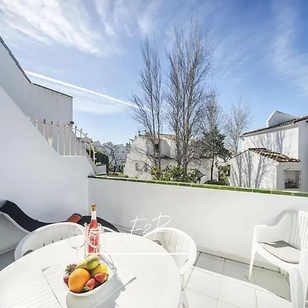 Enjoy2rent Fantastic Apartment, Lunamar *